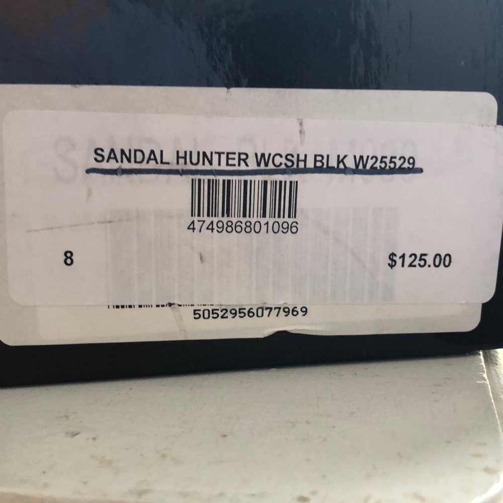 Hunter sandals